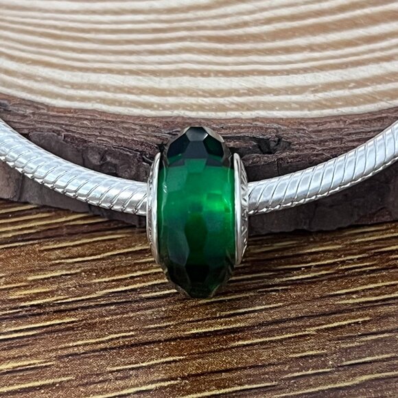 Murano Glass Fascinating Green Faceted Bead Charm - Picture 1 of 5